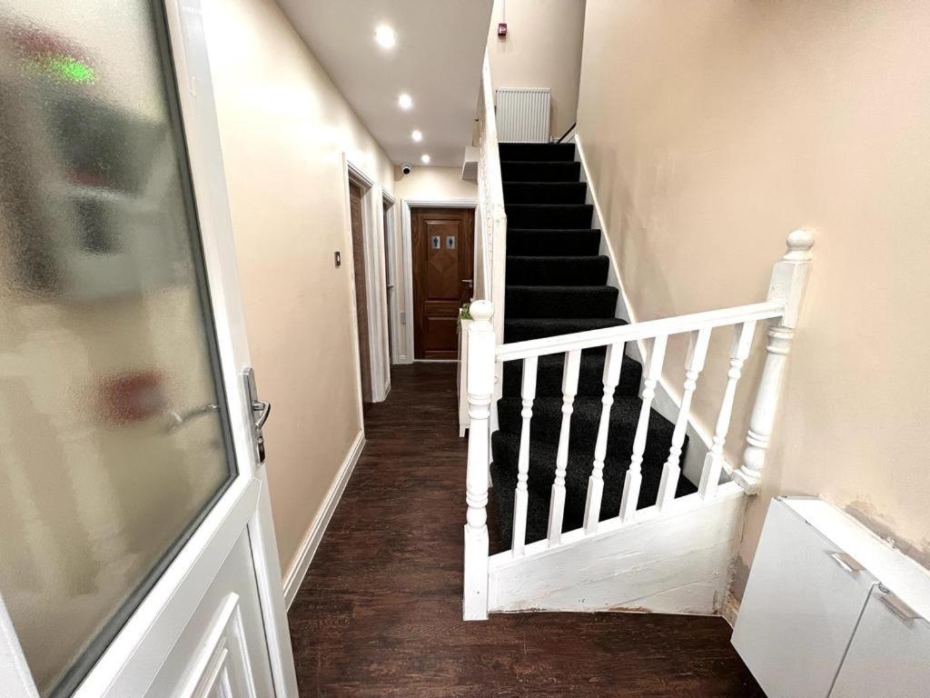Nines Of Elegance At Castle Road Apartment Birmingham Exterior photo