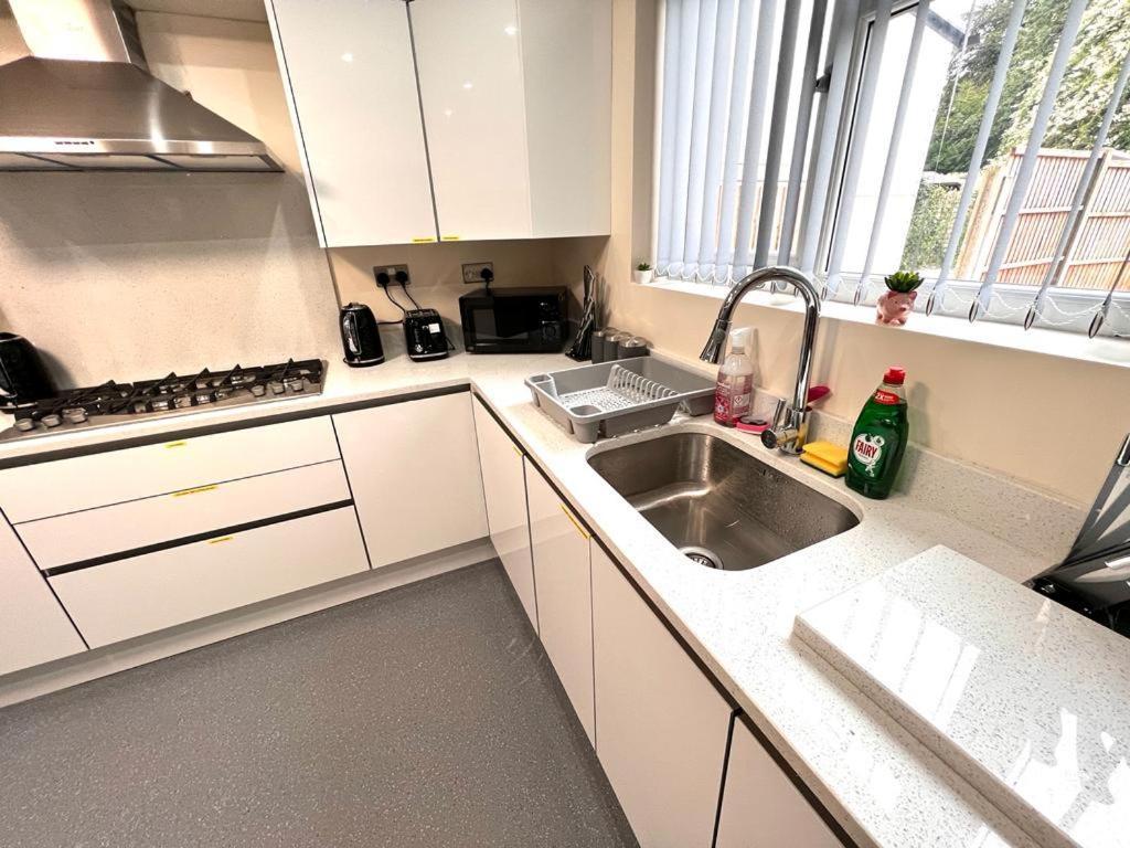 Nines Of Elegance At Castle Road Apartment Birmingham Exterior photo
